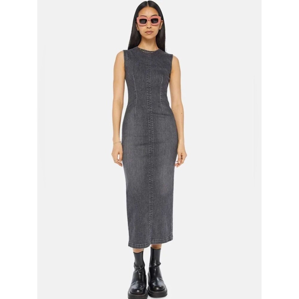 MOTHER M Sleeveless Fitted Midi Dress in Charcoal Gray